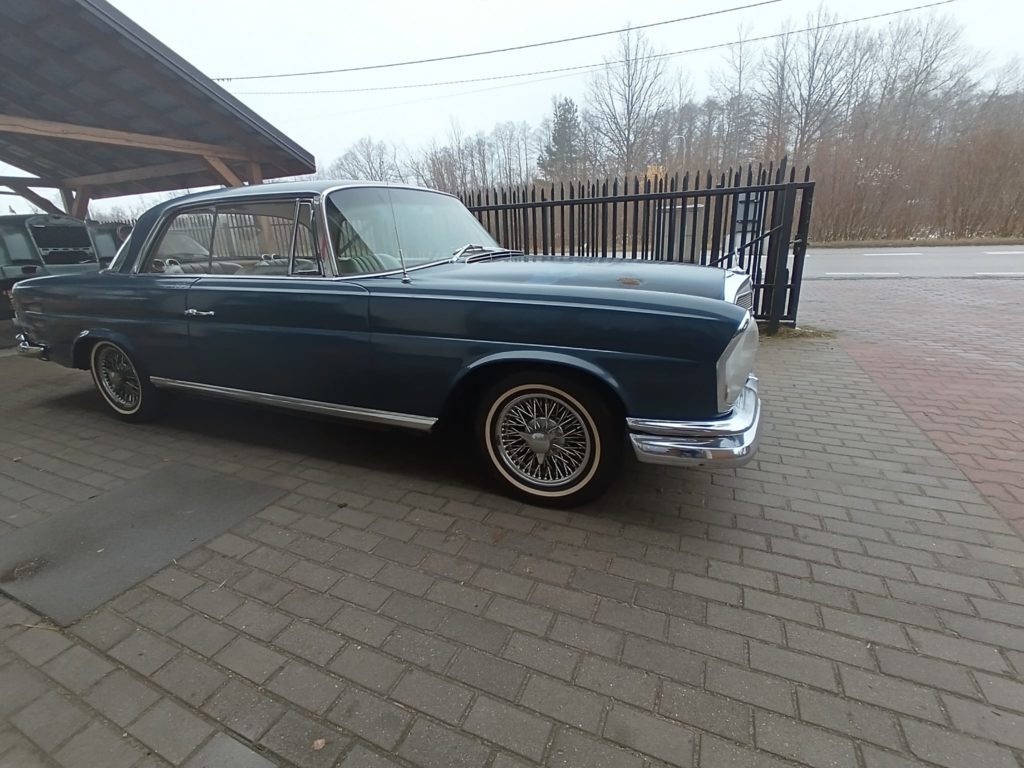 Mercedes W111 Coupe 220 | Czesci do zabytkowych mercedesów | www.legendcars.eu