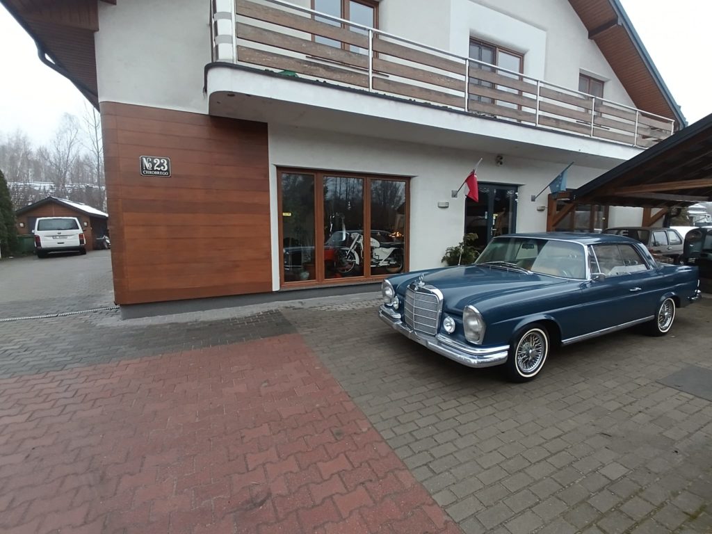 Mercedes W111 Coupe 220 | Czesci do zabytkowych mercedesów | www.legendcars.eu