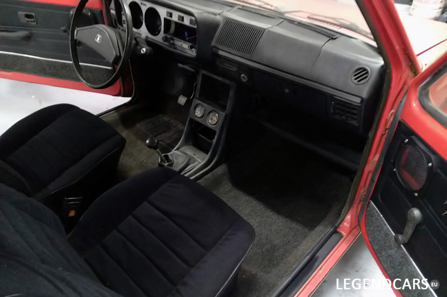 Volkswagen Golf MKI / GLS / 1977 | Czesci do zabytkowych mercedesów | www.legendcars.eu